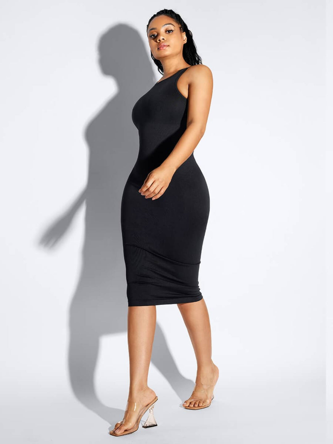 U-open-back Control Body Dress in Black (side view)