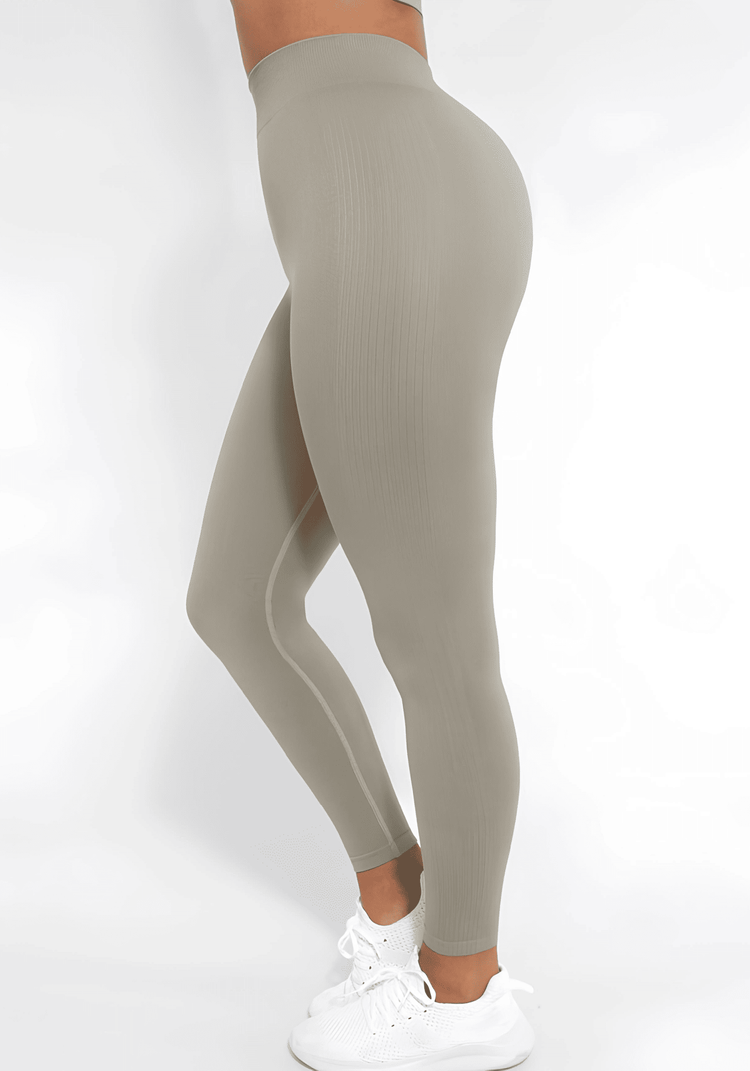 Body shaping leggings with light control, sleek fit, and seamless high-waist support for a smooth, sculpted silhouette