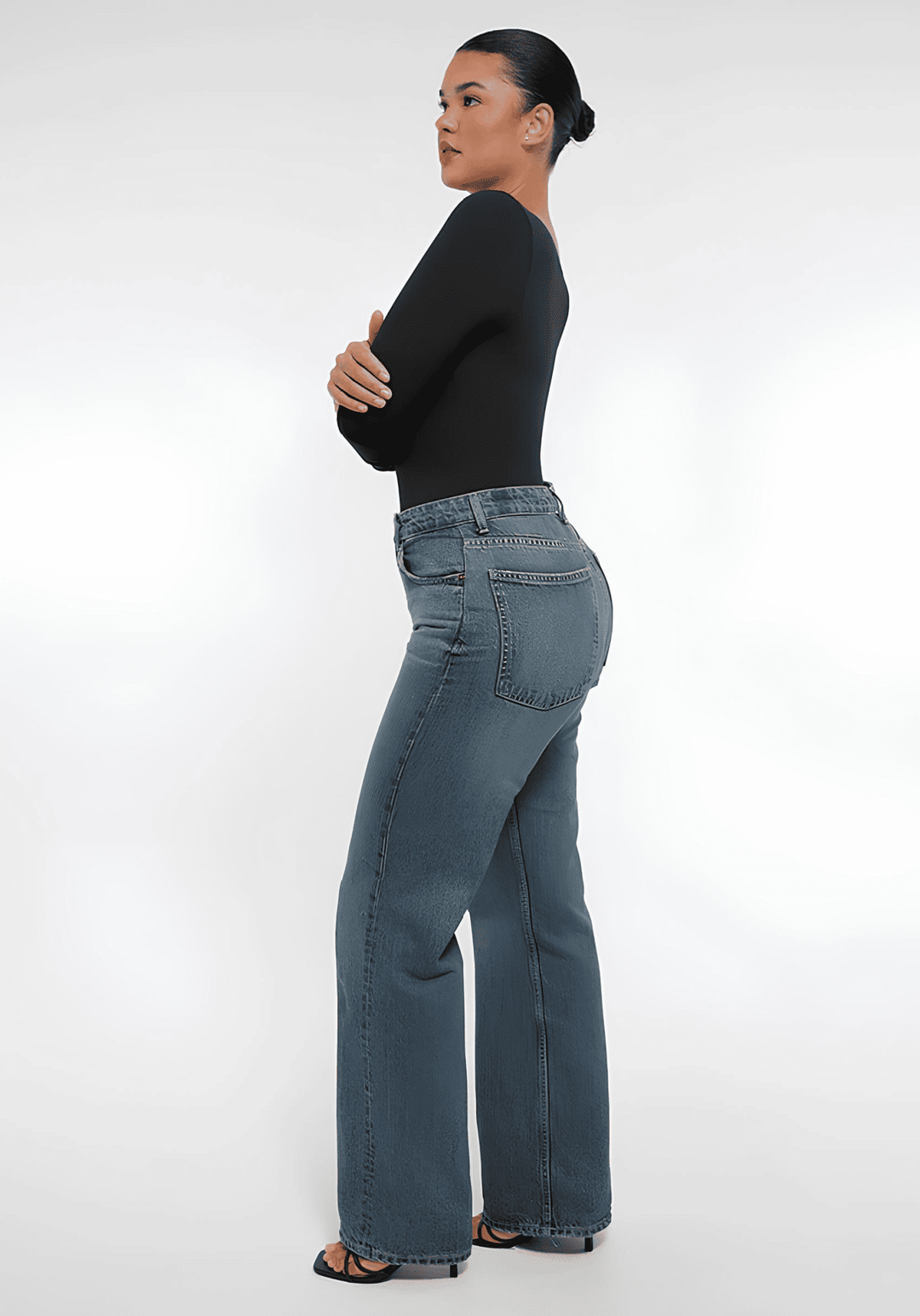 long sleeve sculpting bodysuit for women, seamless black fit, smooth shaping support, everyday layering comfort