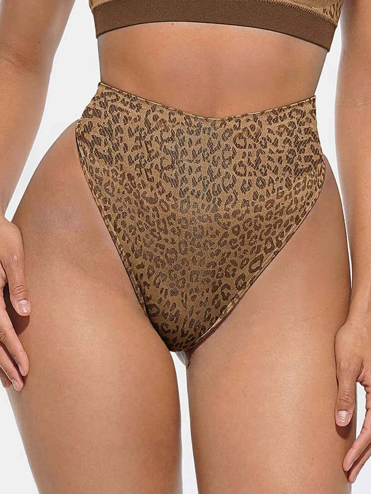 Leopard print seamless tummy control briefs for women, flattering high-waist sculpting underwear with smooth fit and wild style